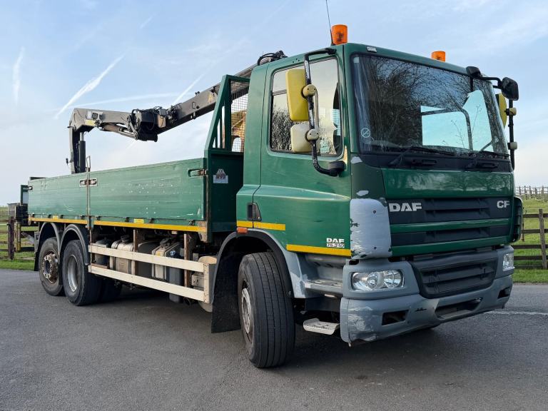 2013 DAF CF 75.310 26TON DROPSIDE WITH HMF 1430 CRANE