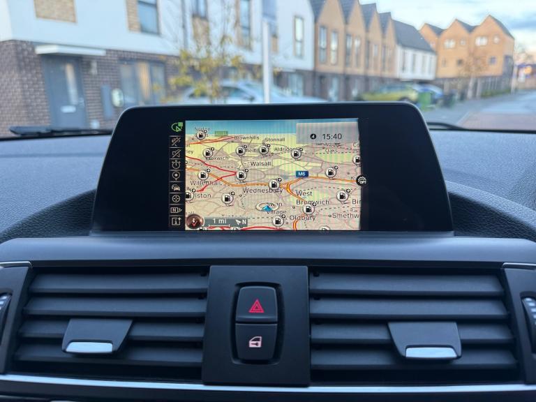 2016 BMW 1 Series 118i [1.5] Sport 5dr [Nav] HATCHBACK Petrol Manual