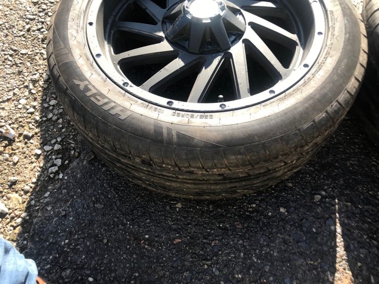 Mitsubishi L200 Alloys with good tyres