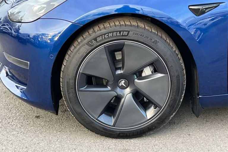 2021 Tesla Model 3 Long Range AWD 4dr Auto SALOON ELECTRIC Automatic