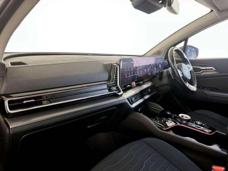 2022 Kia Sportage 1.6T GDi HEV 4 5dr Auto ESTATE PETROL/ELECTRIC Automatic