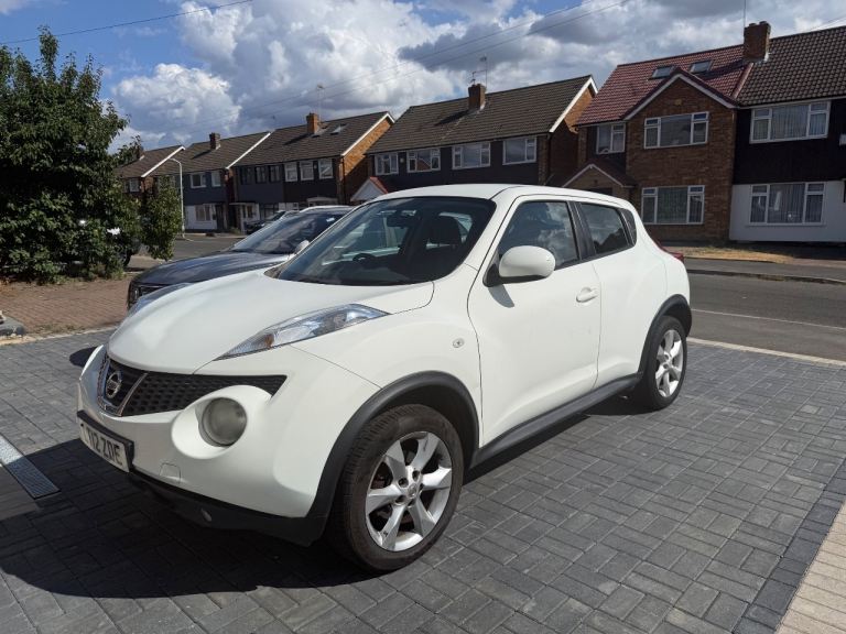 Nissan, JUKE, Hatchback, 2012, Manual, 1598 (cc), 5 doors
