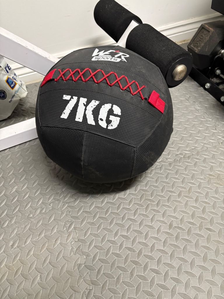Sports wall ball- 7KG