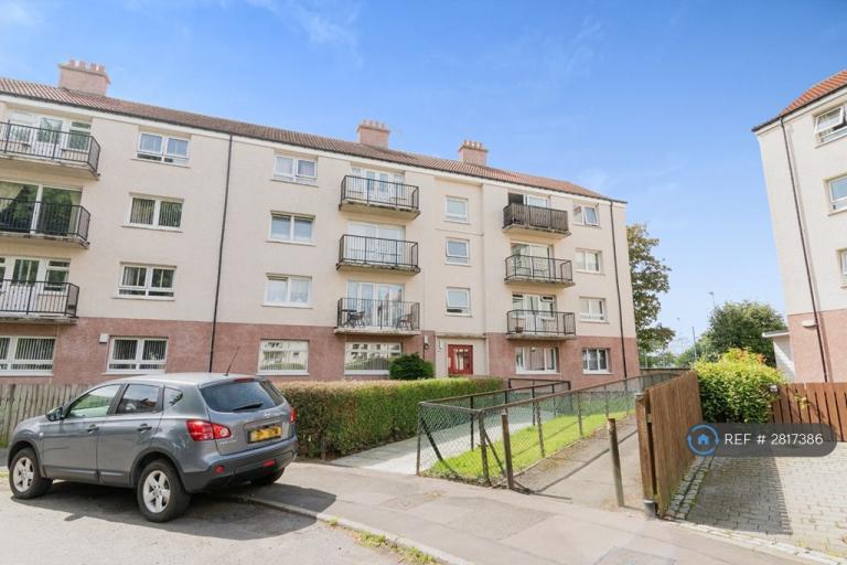 2 bedroom flat in Kerrycroy Avenue, Glasgow, G42 (2 bed) (#2817386)