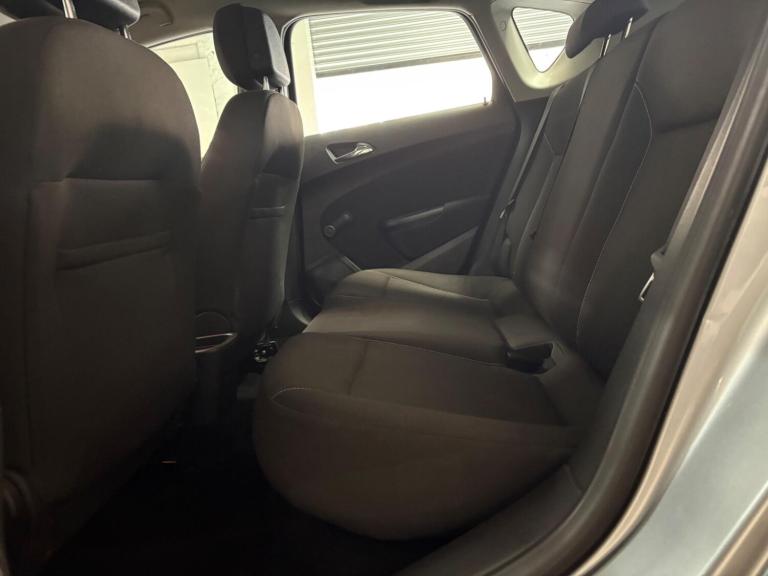 2014 Vauxhall Astra 1.4i 16V Design 5dr HATCHBACK PETROL Manual