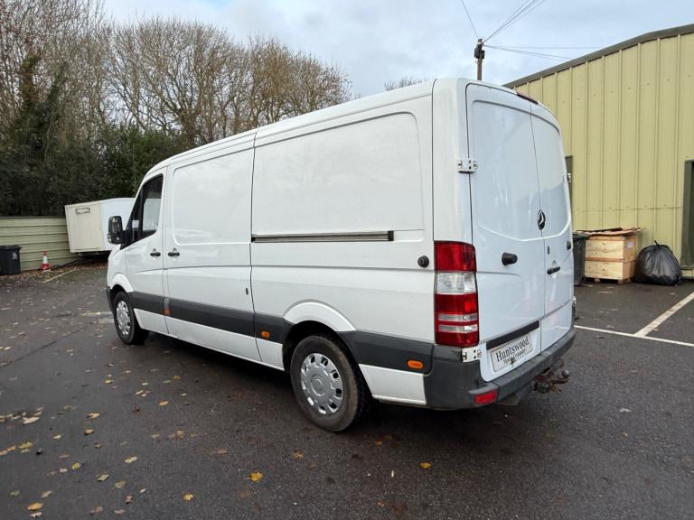 2018 MERCEDES SPRINTER 2.1L DIESEL WHITE MANUAL MWB LOW ROOF PANEL VAN - 194K