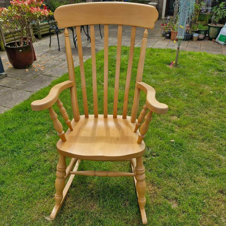 Traditional Wooden Rocking Chair – Good Condition