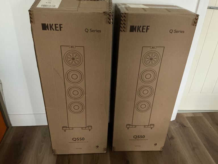 KEF Q550 Floorstanding Speakers (PAIR) Black