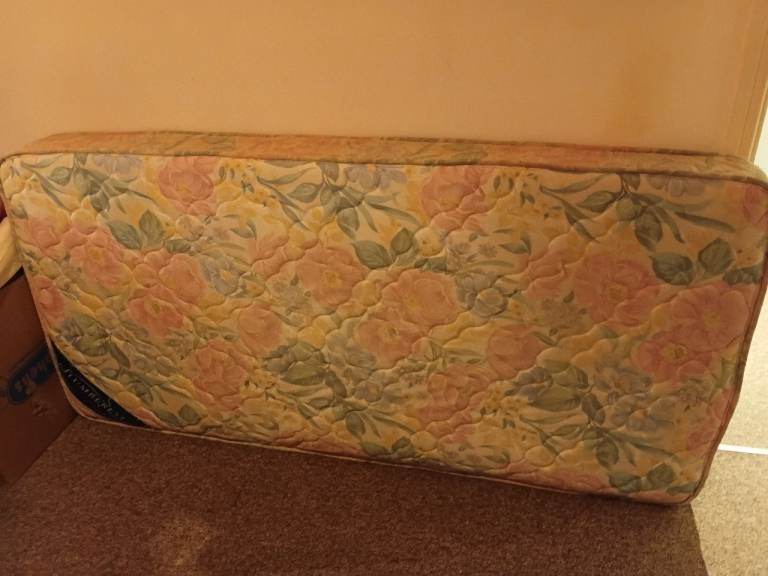 Quilted Single Mattress – Floral Pattern, Good Condition