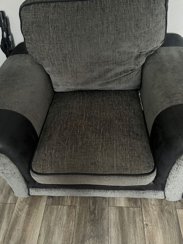 3,1,1 sofa