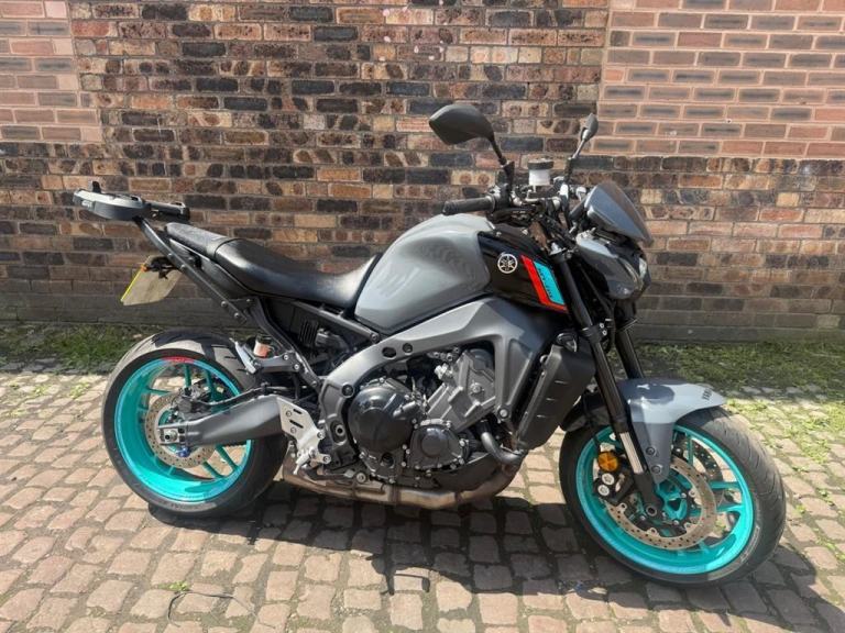 Yamaha MT-09 900 Hyper-naked Euro 5