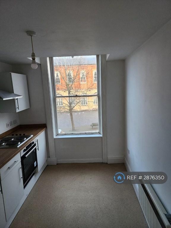 1 bedroom flat in Forrests Yard, Worksop, S80 (1 bed) (#2876350)