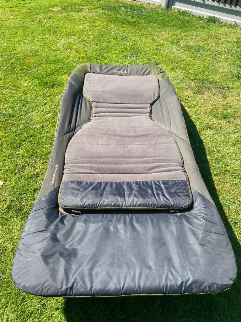 Carplan bed 8 leg bed chair 
