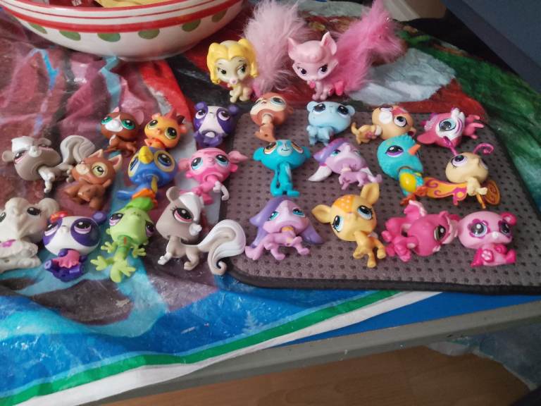 Littlest pet shop toys