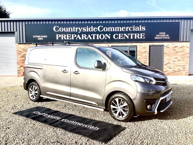 2019 Toyota ProAce 2.0D 120BHP DESIGN / ONE OWNER / FULLY LOADED SPEC / STUNNING VAN PANEL VAN Di...
