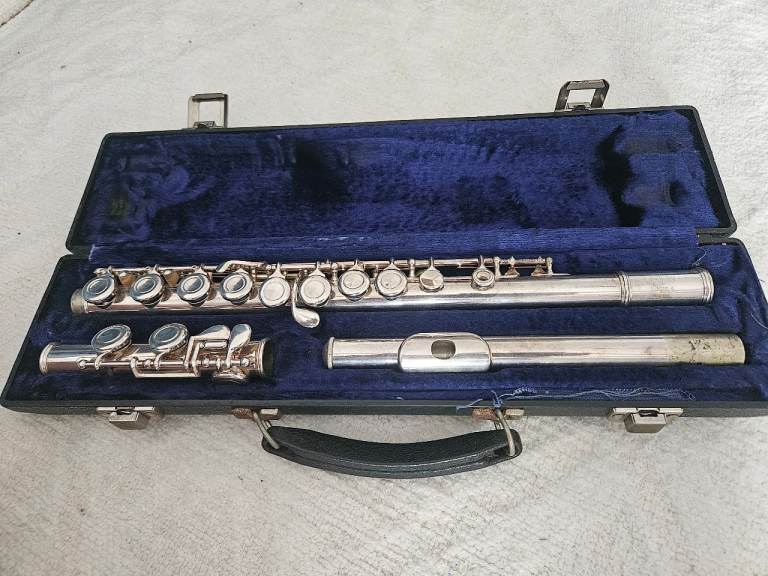 Silver Flute with Hard Case – Good Condition