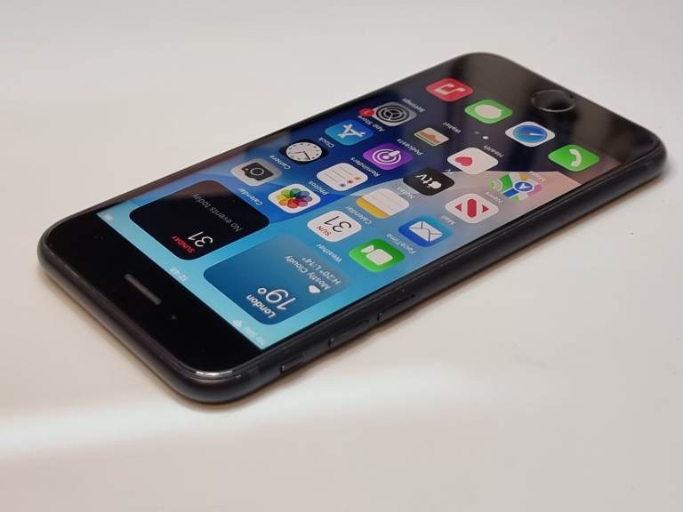 iPhone SE 3rd 2022 in perfect condition, 128GB, Battery 100% capacity, Midnight blue 