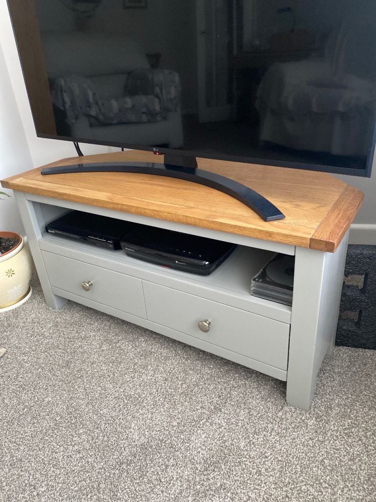 Dunelm Bromley TV corner unit