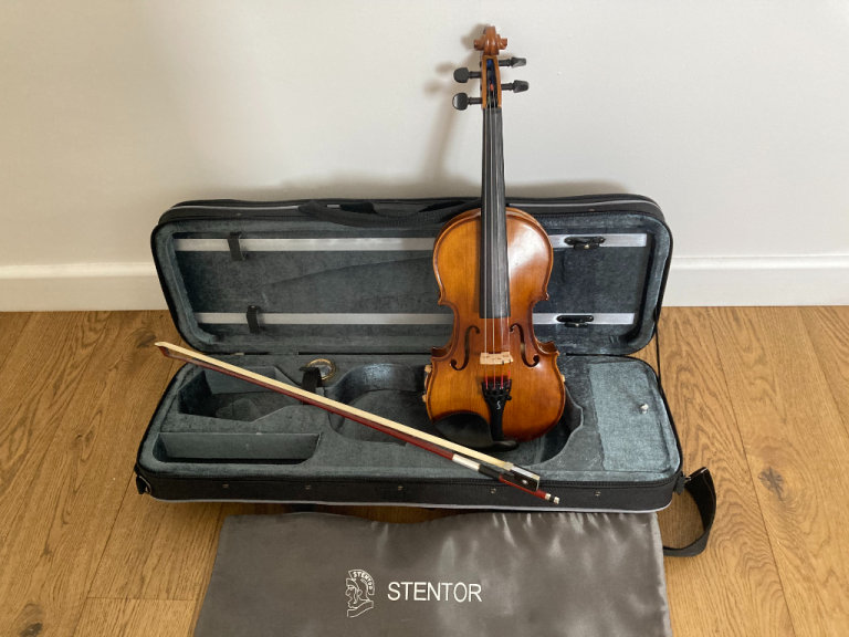 Stentor Graduate Violin Outfit, 1/2