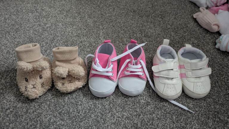 Baby shoes used to 6 months
