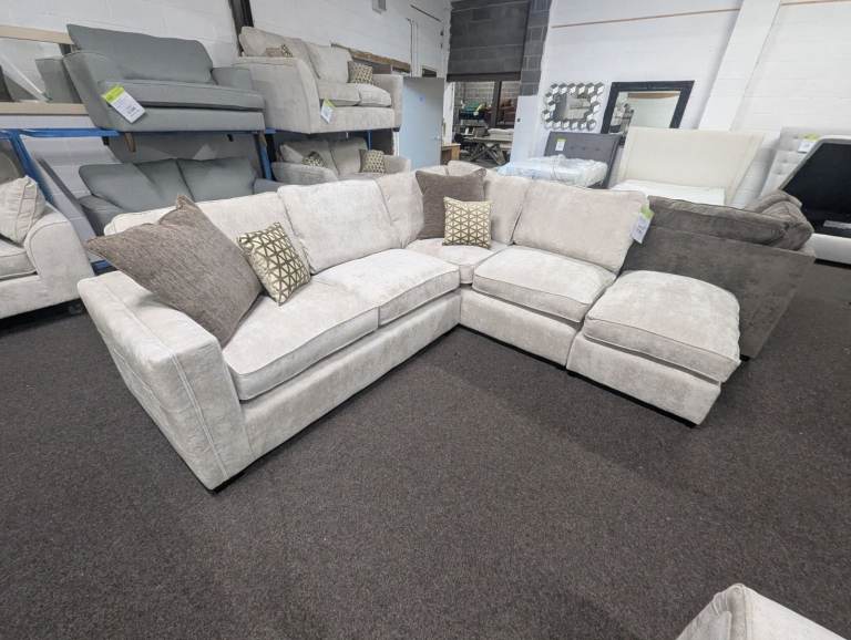 >>Exclusive Dylan Sofa Deal >> Brand New 3+2 + Corner Set >> Amazing 35% Off >>