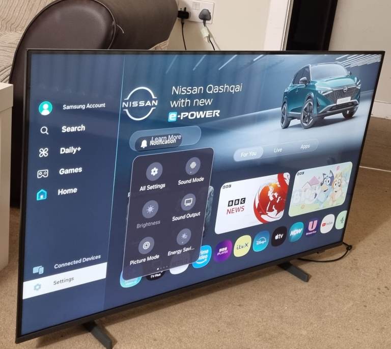 SAMSUNG 43" HDR 4K ULTRA HD SMART 
