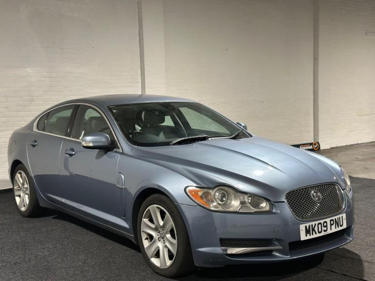 2009 Jaguar XF 2.7d Premium Luxury 4dr Auto SALOON Diesel Automatic