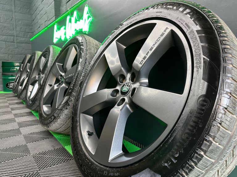 Land Rover Defender Genuine L663 22 inch Style 5098 Satin Grey X5 alloy wheels & Continentals!