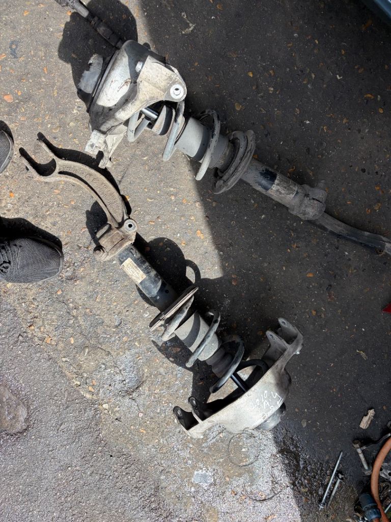 2010 Audi. A4. Breaking. Front. Hub Shocks. Driveshaft. Wishbone. Available 