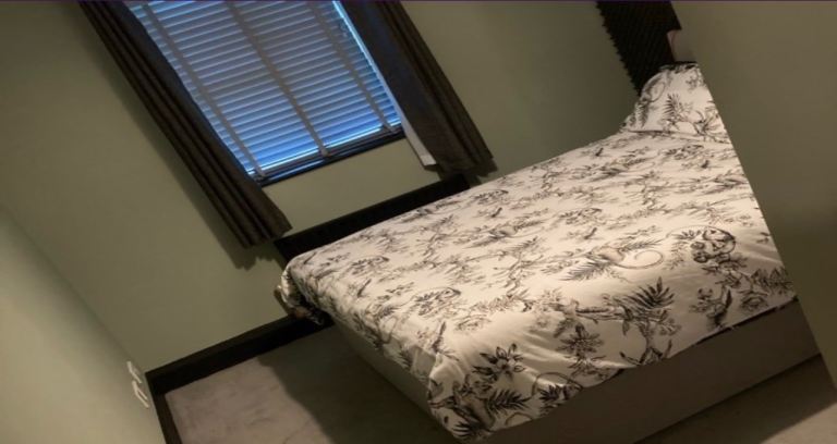 One bedroom GFF in Romford To Central London 