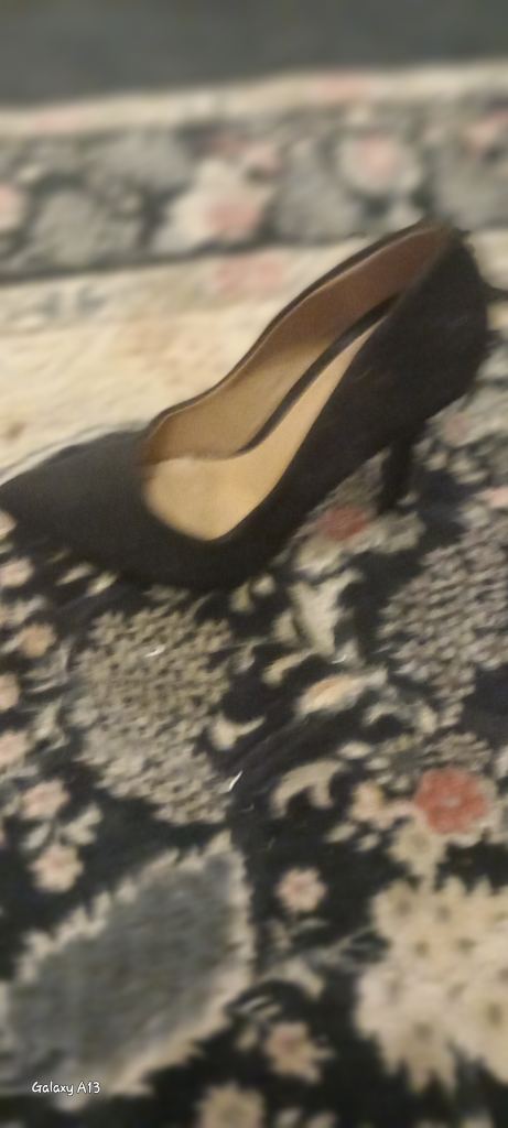 Brand new shoes black size 3