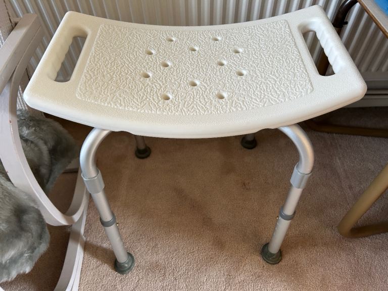 Various Mobility Items (see pictures)