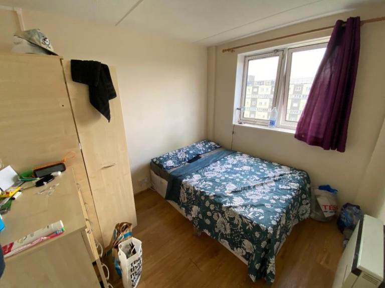 🍀Nice Double Room Available – Near Battersea Park Station📍