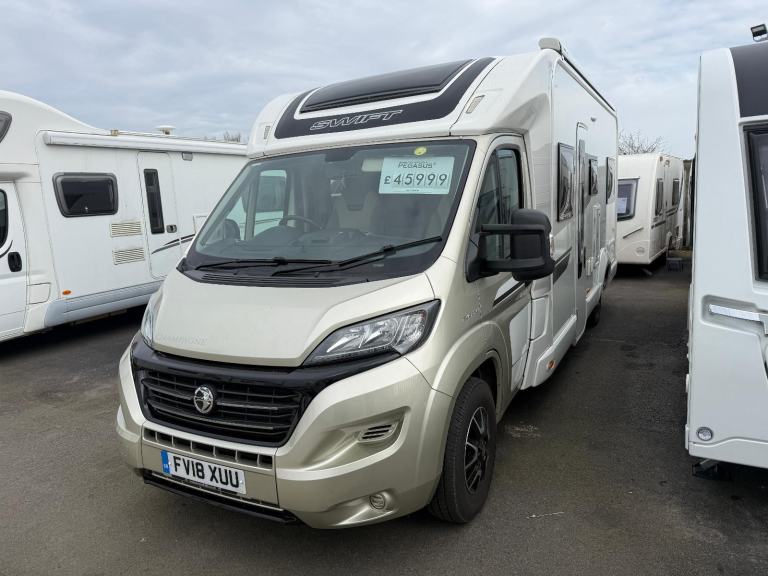 SWIFT Champange 674 Drop Down Bed Rear Lounge 