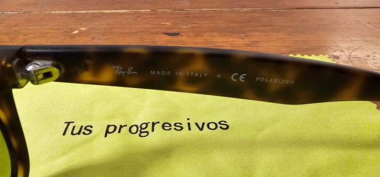 Original Ray-Ban New Wayfarer Polarized – Model RB2132