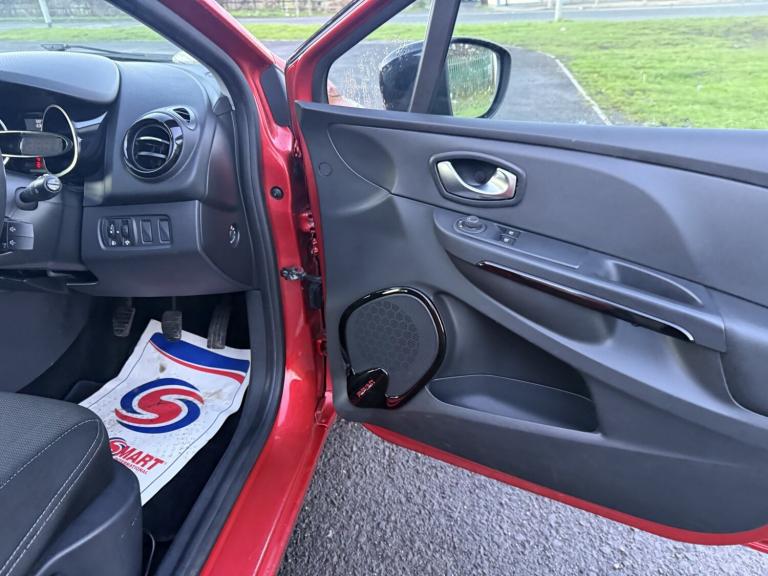 RENAULT CLIO 1.2 Dynamique MediaNav 1.2 16V 75 2015