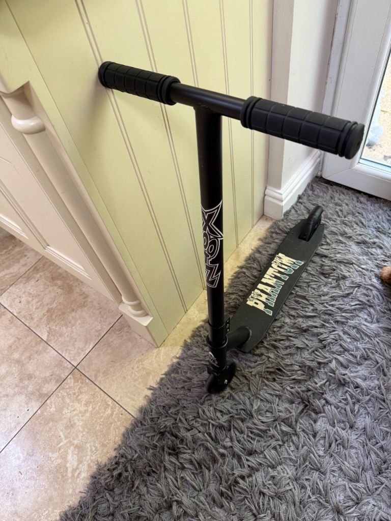 Scooter by Phantom.
