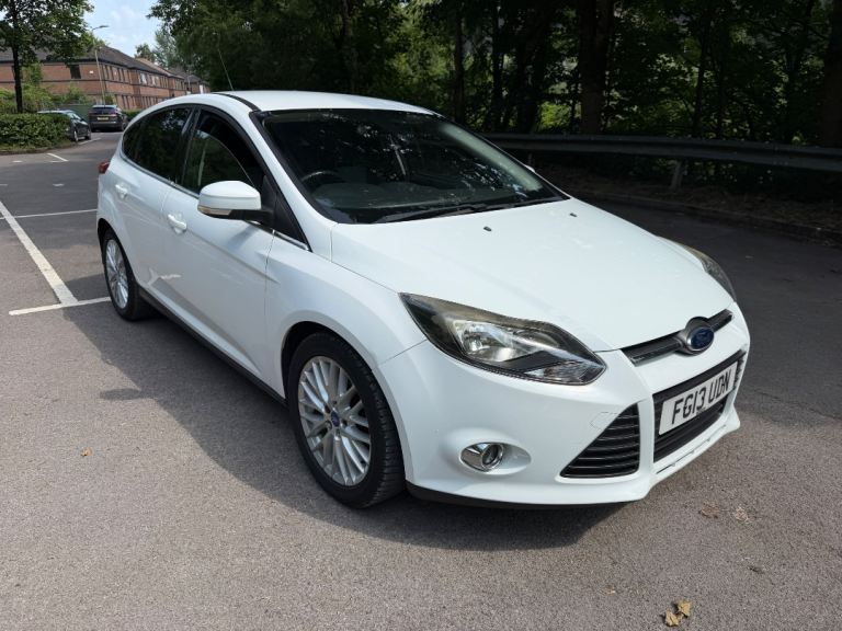 2013 Ford focus 1.0 new mot cheap tax cheap insurance 