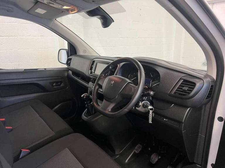 2024 Peugeot Expert 1000 1.5 BlueHDi 100 Professional Premium + Van PANEL VAN DIESEL Manual