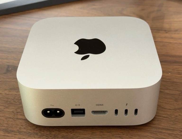 Apple Mac mini M2 Chip with 1TB SSD – Great Condition