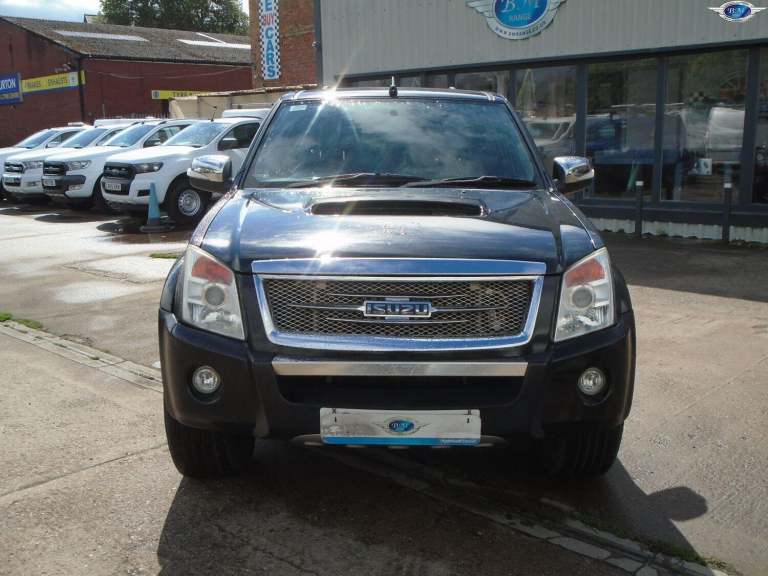 ISUZU RODEO 3.0 CRD Denver Max LE Black Auto Diesel 2010