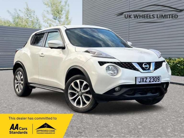 2016 Nissan Juke 1.6 Tekna XTRON Euro 6 5dr HATCHBACK Petrol Automatic