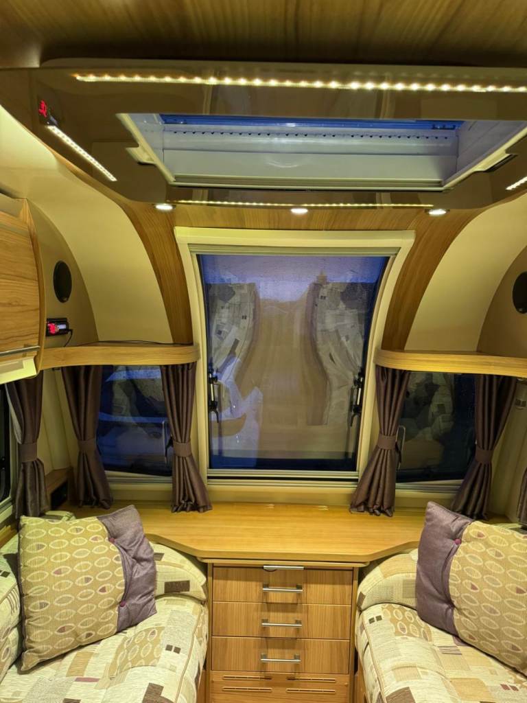 Bailey unicorn valencia 