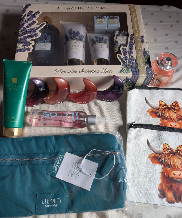 Women's beauty bundle (happy to sell individually)