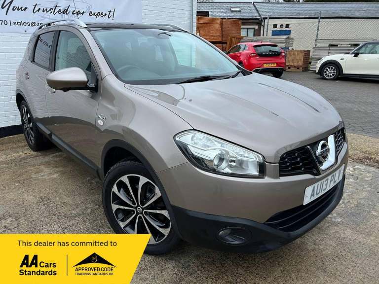 2013 Nissan Qashqai 1.6 n-tec+ SUV 5dr Petrol CVT 2WD Euro 5 (117 ps) HATCHBACK Petrol Automatic