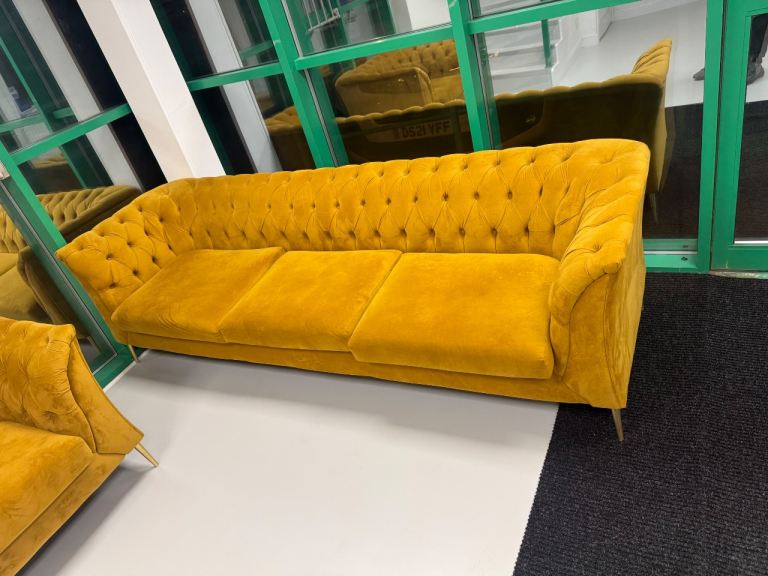 Chesterfield style mustard sofa 