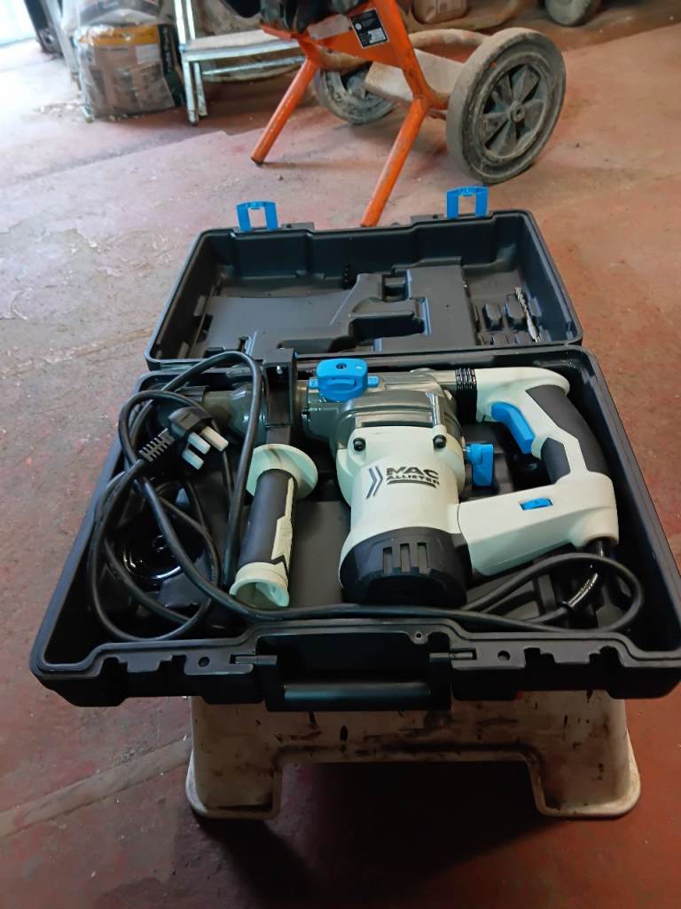 MAC ALLISTER 240V 1500W CORDED DRILL