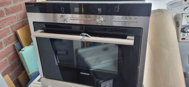 Siemens iQ500 Built-in Oven with Microwave Function