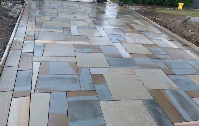 New Paving Slabs - mixed sizes - Decorative Sandstone