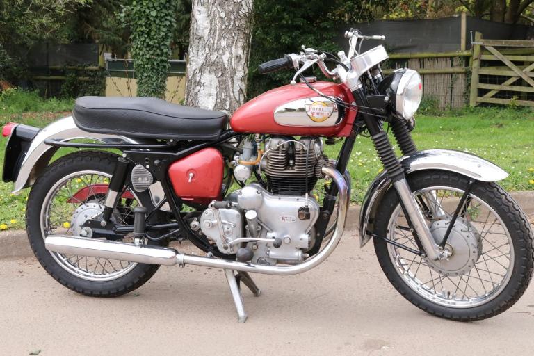 Royal Enfield Interceptor MK1 SS Blaze 1964 Runs and rides, great condition.